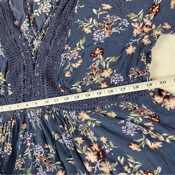 Torrid Babydoll Crochet Trim Lace-Up Top - Picture 9 of 13